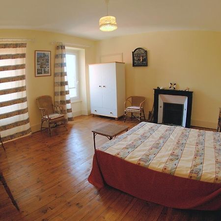 La Maison De Mariecamille Hotel Saint-Germain-Lembron Bagian luar foto