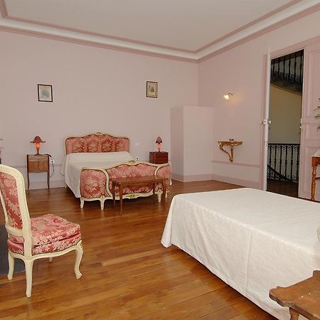 La Maison De Mariecamille Hotel Saint-Germain-Lembron Bagian luar foto
