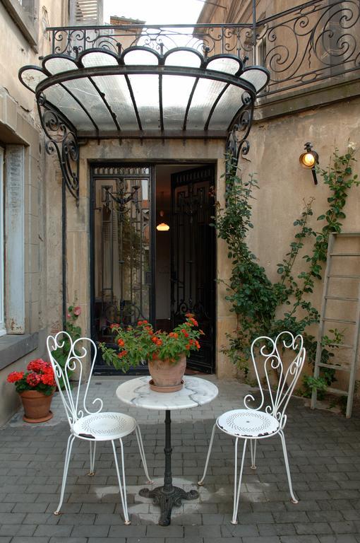 La Maison De Mariecamille Hotel Saint-Germain-Lembron Bagian luar foto